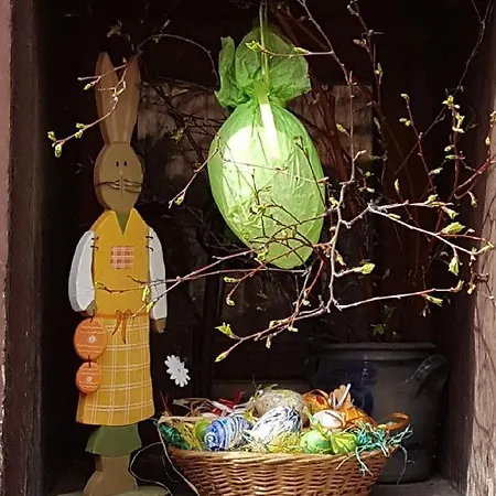 Anno 1698 Et D'hôtes Apartamento *