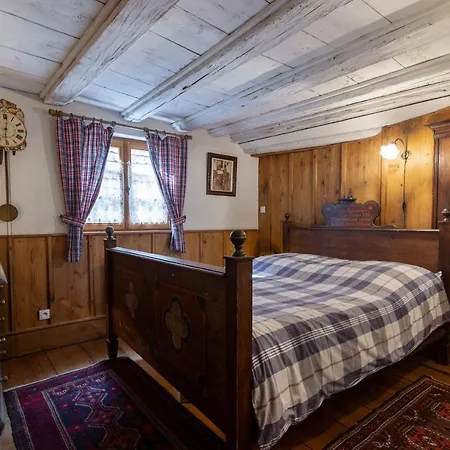 Anno 1698 Et D'hotes Apartment *