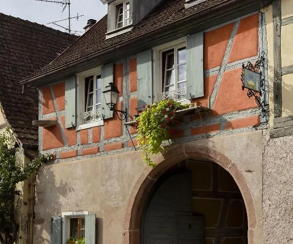 Anno 1698 Et D'hotes Apartment
